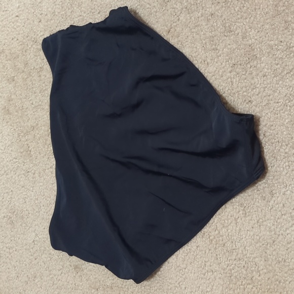 Black Swim Bottoms With Ruched Sides XL - Picture 4 of 5